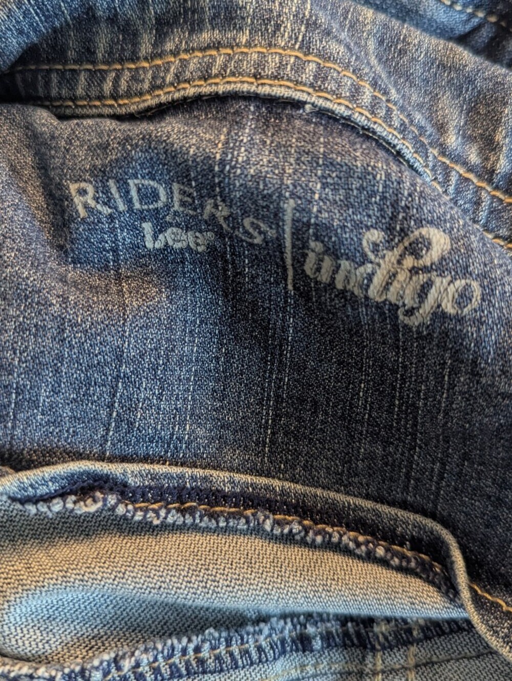 Riders by Lee Indigo Medium Wash Denim Jacket - Picture 5 of 6